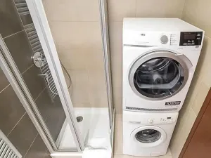 Pronájem bytu 1+kk, Praha - Nusle, Svatoplukova, 33 m2