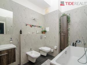 Pronájem bytu 4+kk, Praha - Břevnov, Na viničce, 135 m2