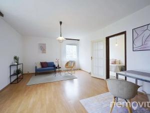 Prodej bytu 3+1, Praha - Troja, Svídnická, 72 m2