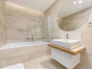 Pronájem bytu 2+kk, Praha - Libeň, Menclova, 52 m2