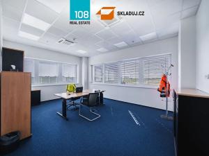 Pronájem skladu, Hrušky, 18000 m2