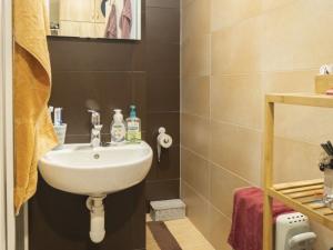 Pronájem bytu 1+1, Praha - Hlubočepy, Lamačova, 32 m2