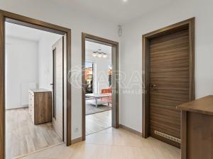 Pronájem bytu 2+kk, Praha - Pitkovice, Penízovková, 59 m2