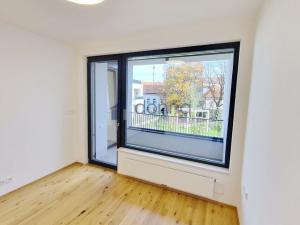 Pronájem bytu 2+kk, Praha, Mužíkova, 54 m2