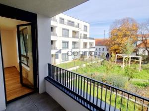 Pronájem bytu 2+kk, Praha, Mužíkova, 54 m2