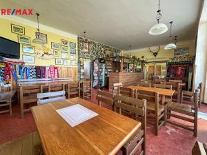 Pronájem restaurace, Dolní Hbity, 297 m2
