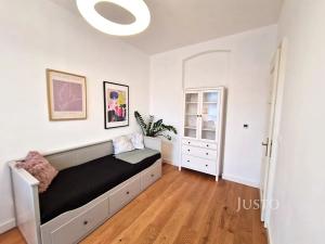 Pronájem bytu 1+kk, Písek, Mírové nám., 24 m2