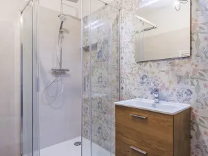 Prodej atypického bytu, Svoboda nad Úpou, Nádražní, 44 m2