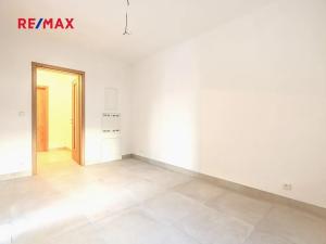 Prodej bytu 2+kk, Svoboda nad Úpou, Nádražní, 54 m2