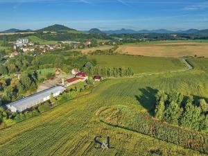 Prodej komerčního pozemku, Brniště, 13896 m2