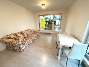 Pronájem bytu 2+kk, Praha - Malešice, Počernická, 60 m2