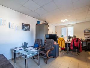 Prodej výrobních prostor, Želeč, 1332 m2