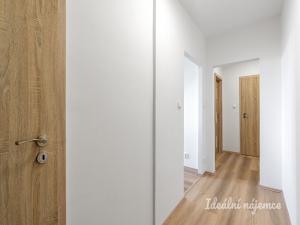 Pronájem bytu 2+1, Praha - Letňany, Chlebovická, 61 m2