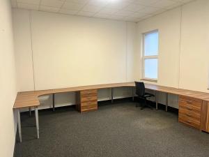 Pronájem kanceláře, Dalovice, Botanická, 136 m2