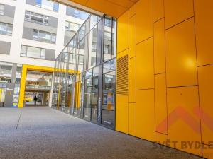 Pronájem kanceláře, Praha - Karlín, Sokolovská, 289 m2