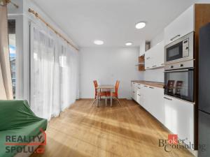 Pronájem bytu 2+kk, Chlumec nad Cidlinou - Chlumec nad Cidlinou IV, Komenského, 53 m2