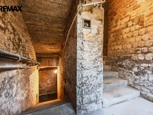 Pronájem obchodního prostoru, Praha - Žižkov, Seifertova, 110 m2