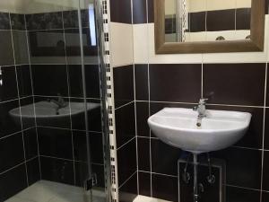 Pronájem bytu 1+kk, Ústí nad Labem - Krásné Březno, Rozcestí, 26 m2