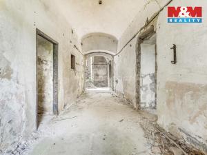 Prodej komerčního pozemku, Zvoleněves, 18484 m2