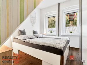 Prodej bytu 2+1, Dalovice - Všeborovice, Dolní, 62 m2