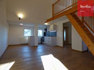 Pronájem bytu 2+kk, Opava, Na Dolním poli, 42 m2