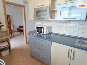 Pronájem bytu 2+1, Židlochovice, náměstí Míru, 51 m2