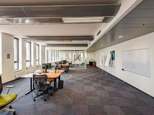 Pronájem kanceláře, Praha - Karlín, Karolinská, 1539 m2