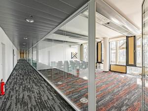 Pronájem kanceláře, Praha - Karlín, Karolinská, 537 m2