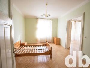 Pronájem bytu 3+1, Praha - Vinohrady, Bělehradská, 100 m2