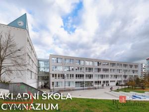 Prodej bytu 3+1, Praha - Černý Most, Kpt. Stránského, 75 m2