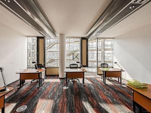 Pronájem kanceláře, Praha - Karlín, Karolinská, 2603 m2