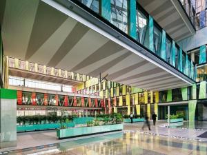 Pronájem obchodního prostoru, Praha - Karlín, Karolinská, 207 m2