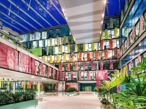 Pronájem obchodního prostoru, Praha - Karlín, Karolinská, 207 m2