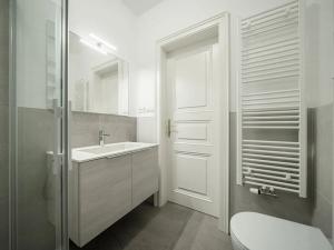 Pronájem bytu 2+kk, Praha - Vinohrady, Čermákova, 38 m2