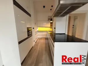 Pronájem bytu 3+kk, Brno - Staré Brno, Hlinky, 93 m2