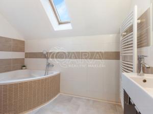 Prodej rodinného domu, Doubravčice, Českobrodská, 162 m2