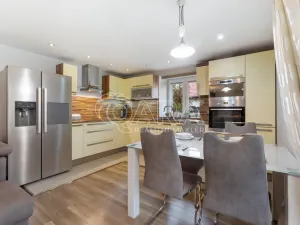 Prodej rodinného domu, Doubravčice, Českobrodská, 162 m2