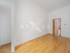 Pronájem bytu 2+kk, Praha - Smíchov, Holečkova, 43 m2