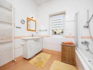 Prodej rodinného domu, Mnichovice, Myšlínská, 321 m2