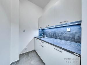 Pronájem kanceláře, Praha - Holešovice, U Výstaviště, 60 m2