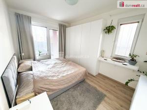 Pronájem bytu 3+kk, Praha - Hloubětín, Saarinenova, 80 m2