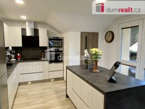 Pronájem činžovního domu, Mariánské Lázně - Hamrníky, třída Vítězství, 400 m2