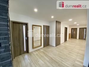 Pronájem činžovního domu, Mariánské Lázně - Hamrníky, třída Vítězství, 400 m2
