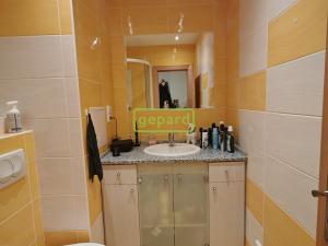 Prodej bytu 1+1, Liberec, Broumovská, 35 m2