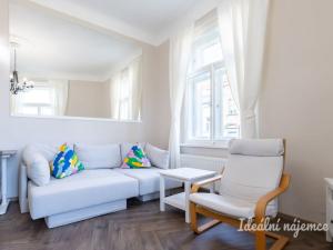 Pronájem bytu 2+kk, Praha - Vinohrady, Na Kozačce, 52 m2