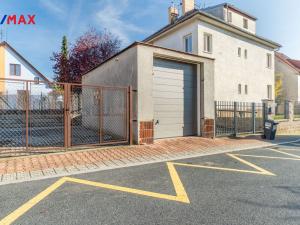 Pronájem garáže, Praha - Hloubětín, V Novém Hloubětíně, 16 m2