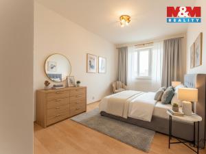 Prodej bytu 2+kk, Praha - Kyje, Pelušková, 52 m2