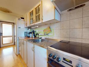 Prodej bytu 3+1, Doksy, Hálkova, 56 m2