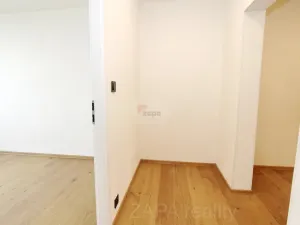 Pronájem bytu 2+kk, Praha - Bohnice, Ratibořská, 42 m2