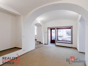 Pronájem obchodního prostoru, Jihlava, Čajkovského, 131 m2